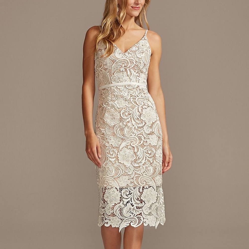 Short lace dress